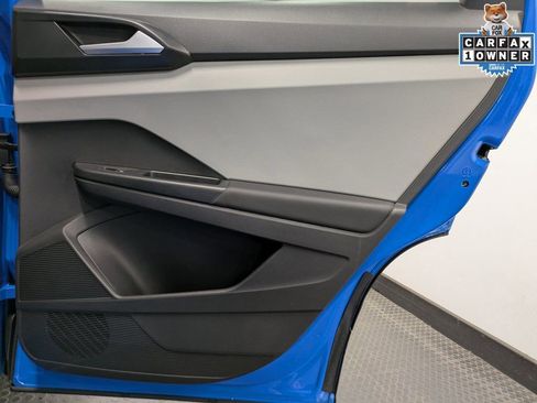 Used 2022 Volkswagen Taos SE image 26