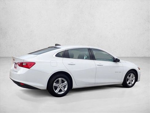 Used 2024 Chevrolet Malibu LS image 4