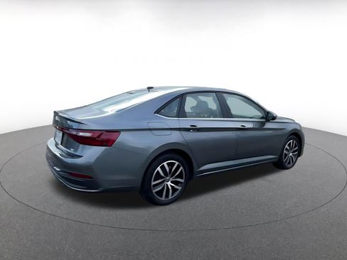 Used 2025 Volkswagen Jetta SE image 15