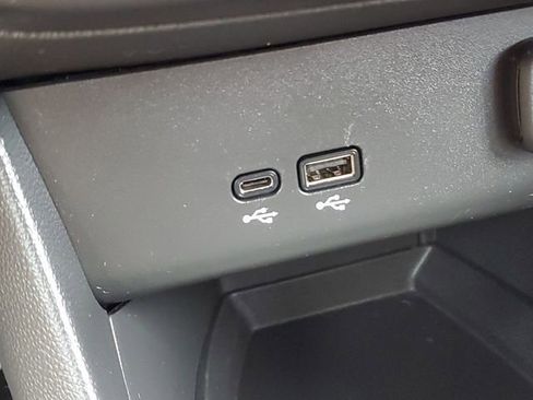 Used 2024 Buick Encore GX Preferred image 18