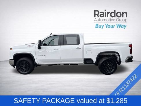 Used 2024 Chevrolet Silverado 3500 LT w/ Safety Package AWD/4WD image 4