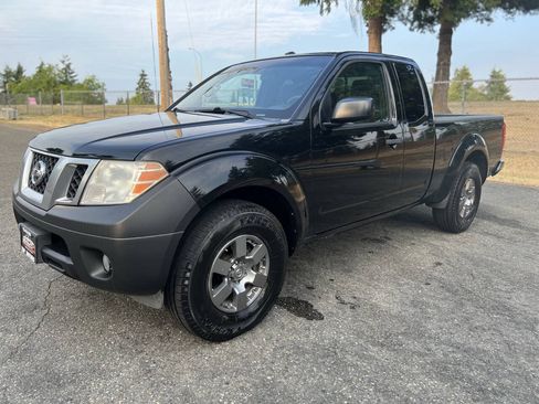 Used 2013 Nissan Frontier Desert Runner RWD image 3