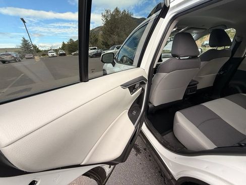 Used 2023 Toyota RAV4 XLE AWD/4WD image 17