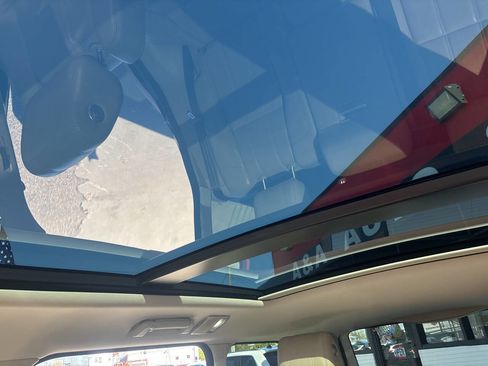 Used 2017 Land Rover Range Rover HSE image 74