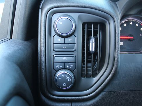 Used 2024 Chevrolet Silverado 2500 W/T w/ WT Convenience Package image 27