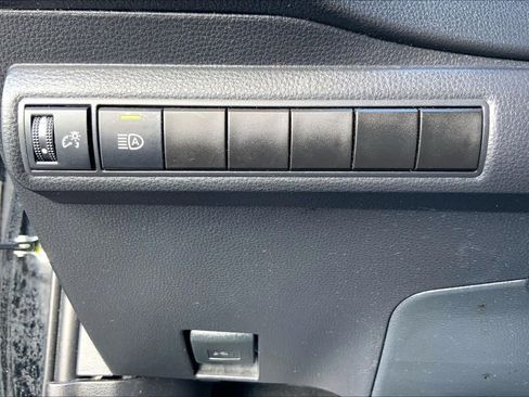 Used 2023 Toyota Corolla LE FWD image 33