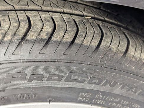 Used 2024 Ford Mustang GT Premium image 9