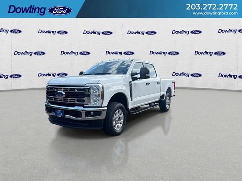 Certified 2024 Ford F250 XLT w/ Snow Plow Prep Package AWD/4WD image 4