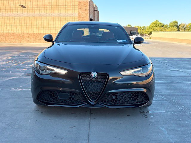Used 2023 Alfa Romeo Giulia Veloce RWD image 2