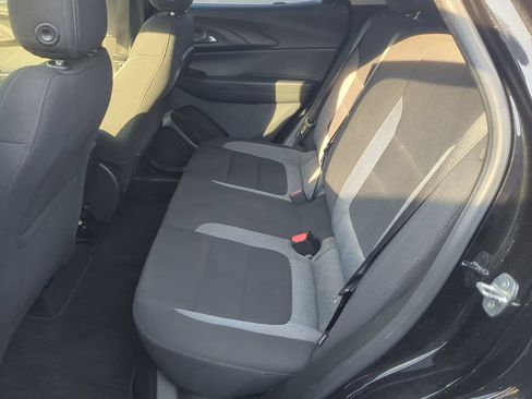 Used 2022 Chevrolet TrailBlazer LT FWD image 26
