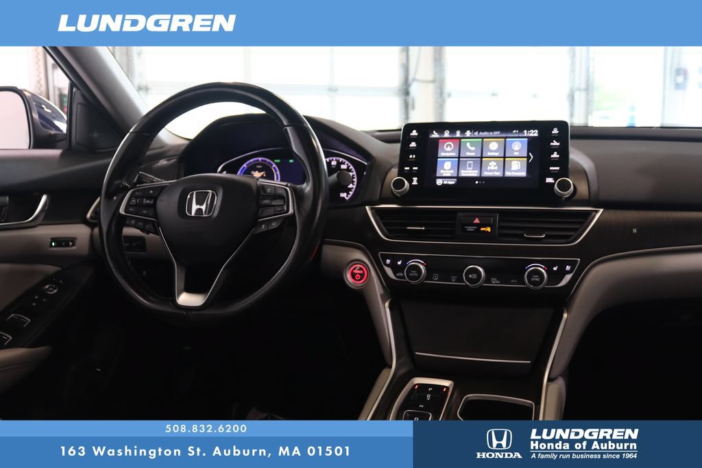 Used 2020 Honda Accord Touring image 4
