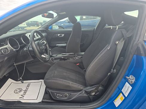 Used 2019 Ford Mustang Coupe w/ Equipment Group 101A RWD image 5