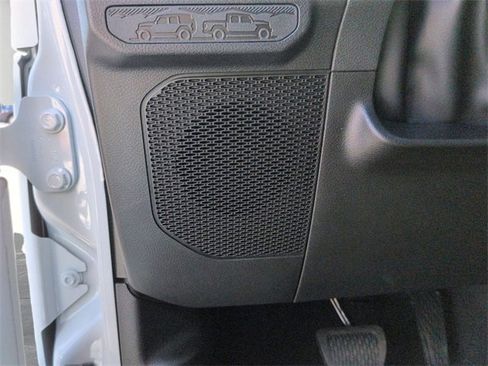 New 2025 Jeep Gladiator Sport image 16