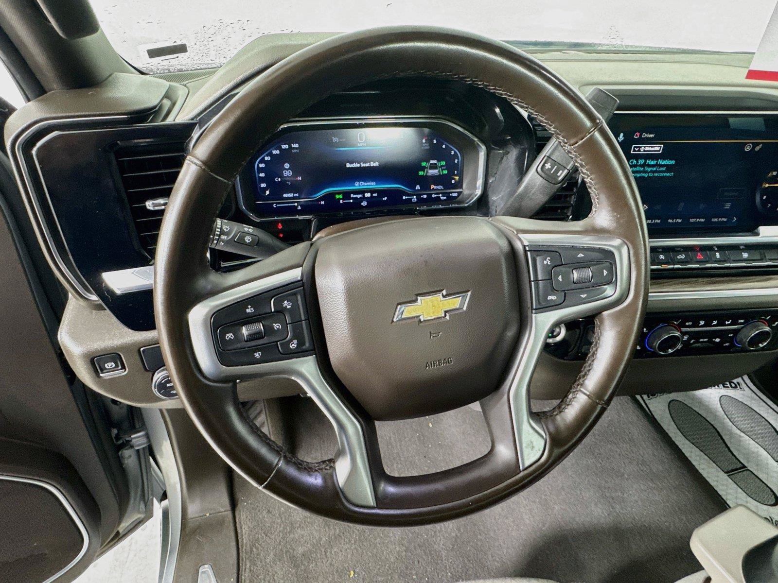 Used 2025 Chevrolet Silverado 1500 LT RWD image 11