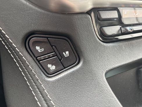 Used 2019 GMC Yukon SLT w/ Graphite Performance Edition image 22