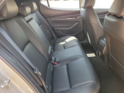 Used 2024 MAZDA MAZDA3 s FWD image 12