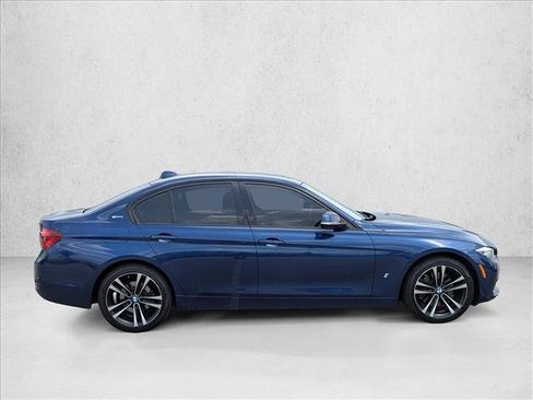 Used 2018 BMW 330e w/ Convenience Package RWD image 4