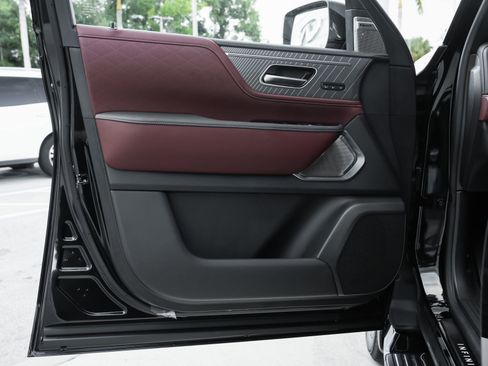 New 2026 INFINITI QX80 Autograph w/ Premium Cargo Package image 25