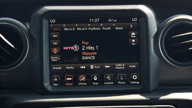 Used 2023 Jeep Gladiator Sport AWD/4WD image 14