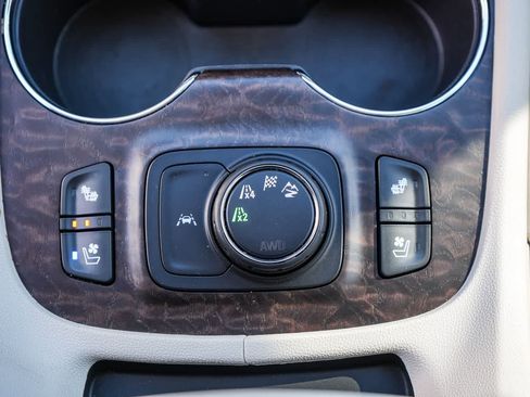 Used 2023 GMC Acadia Denali AWD/4WD image 21