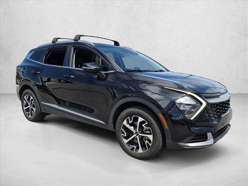 Used 2023 Kia Sportage EX AWD/4WD image 3