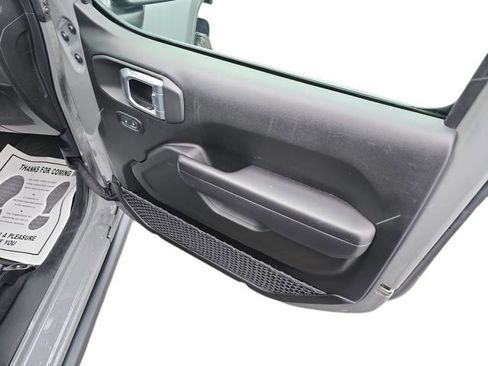 Used 2021 Jeep Wrangler Unlimited Rubicon 4xe image 12