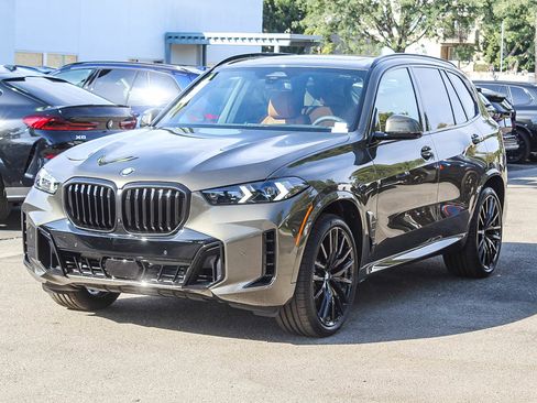 New 2026 BMW X5 sDrive40i w/ M Sport Package image 3