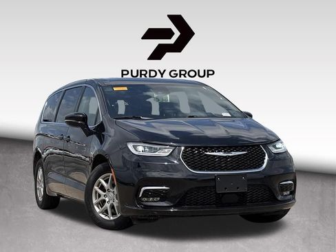 Used 2025 Chrysler Pacifica Select FWD image 1