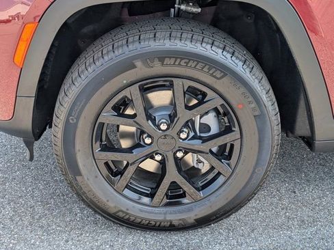New 2026 Jeep Grand Cherokee Altitude RWD image 13