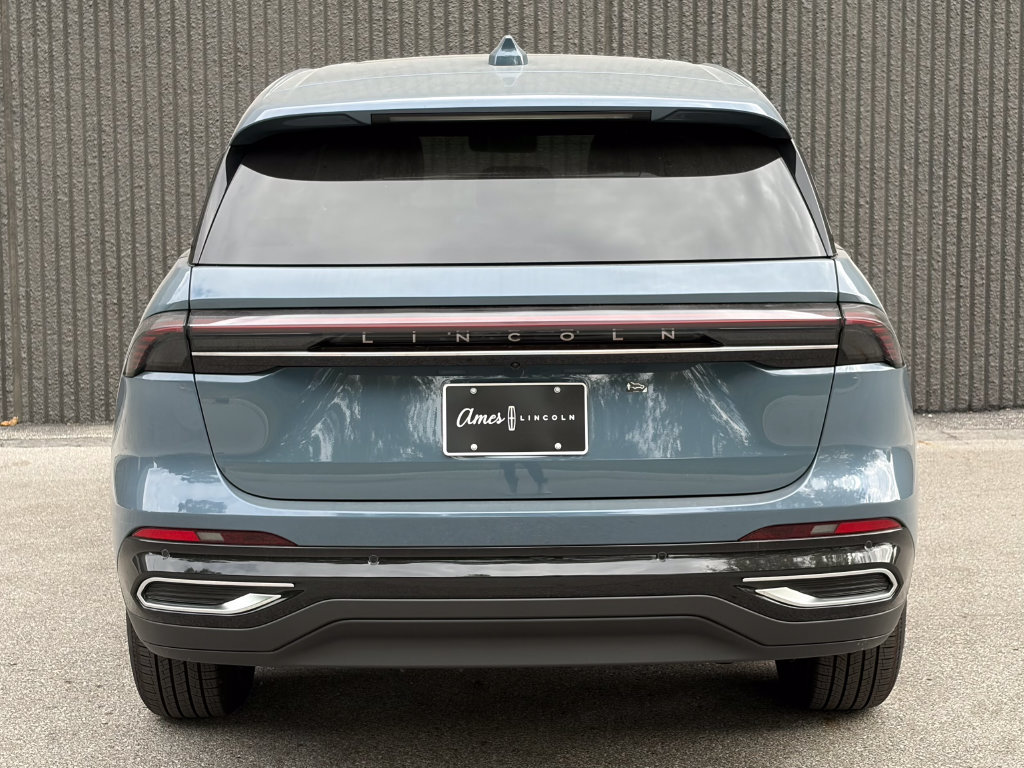 New 2026 Lincoln Nautilus Premier w/ Equipment Group 102A AWD/4WD image 6