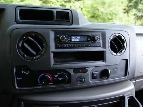 Used 2024 Ford E-450 and Econoline 450 Super Duty w/ Power Windows & Locks Group RWD image 13