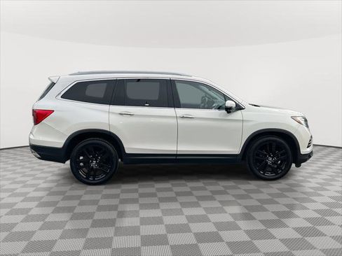 Used 2018 Honda Pilot Touring image 4