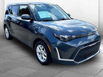 Used 2025 Kia Soul LX w/ LX Technology Package