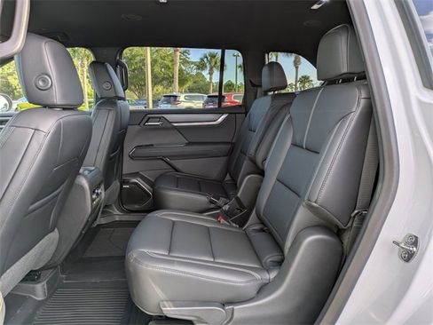 Used 2024 GMC Sierra 3500 AT4 w/ AT4 Premium Plus Package image 16