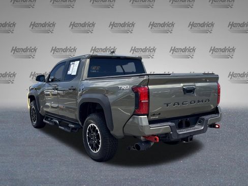 Used 2025 Toyota Tacoma TRD Off-Road AWD/4WD image 8
