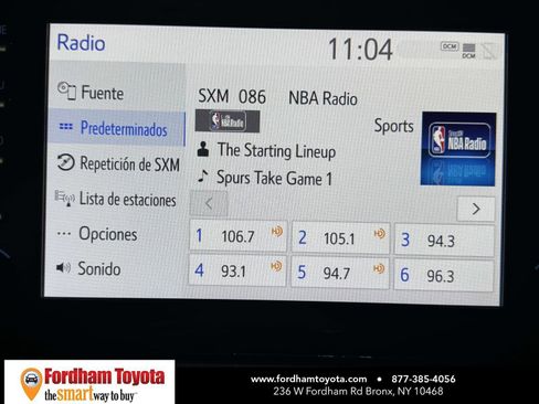 Used 2024 Toyota Sienna LE FWD image 27