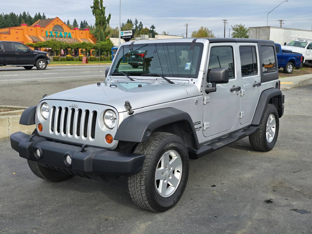 Used 2011 Jeep Wrangler Unlimited Sport AWD/4WD image 3