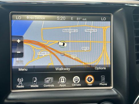 Used 2017 Jeep Grand Cherokee Limited AWD/4WD image 25