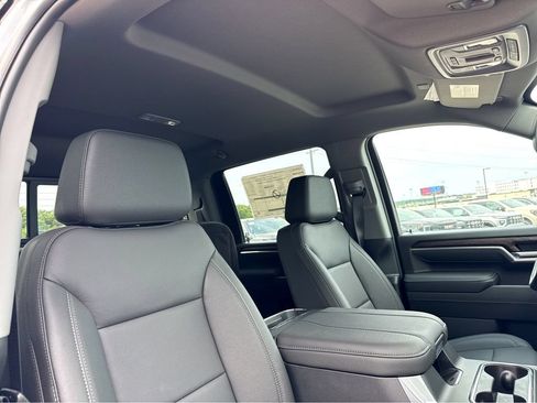 New 2026 GMC Sierra 2500 SLT AWD/4WD image 5