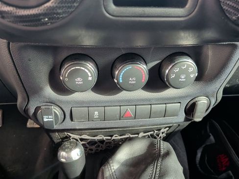 Used 2016 Jeep Wrangler Unlimited Sport w/ Max Tow Package image 19