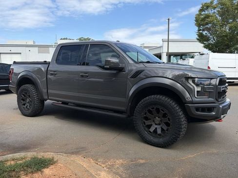 Used 2018 Ford F150 Raptor w/ Equipment Group 802A Luxury AWD/4WD image 6