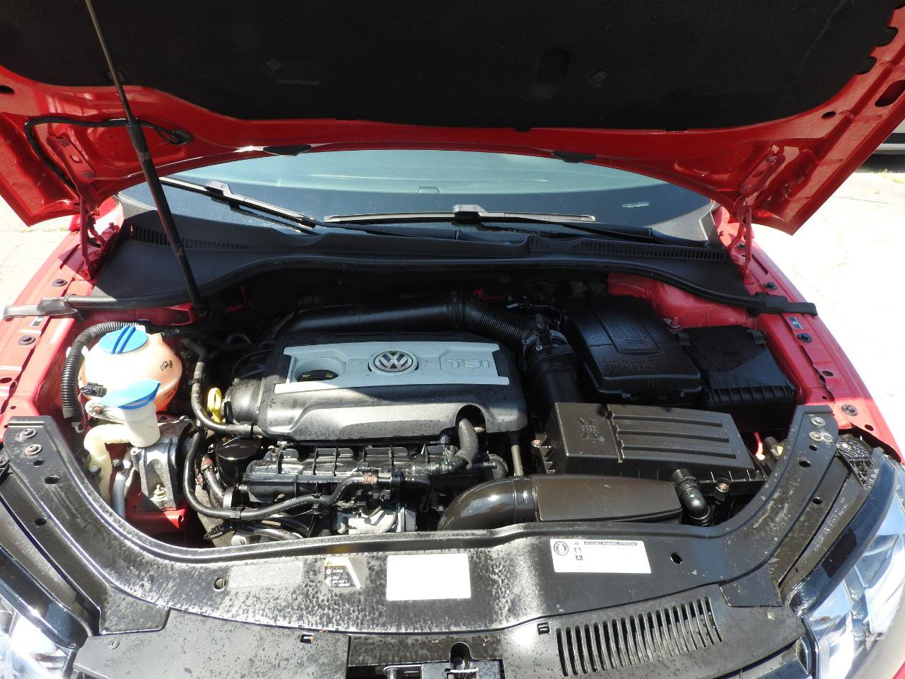 Used 2014 Volkswagen Eos FWD image 18