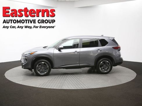 Used 2024 Nissan Rogue SV image 58