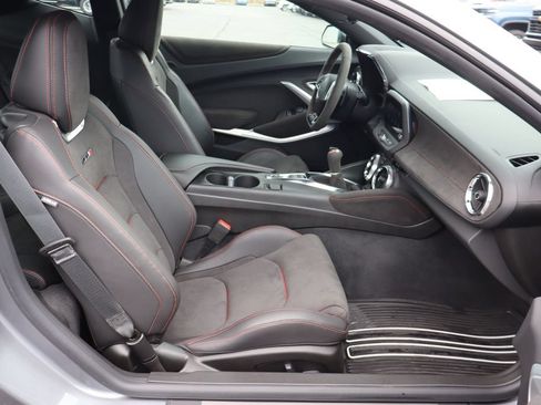 Used 2022 Chevrolet Camaro ZL1 RWD image 21
