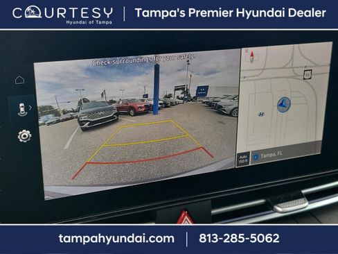 Used 2024 Hyundai Elantra SEL image 21