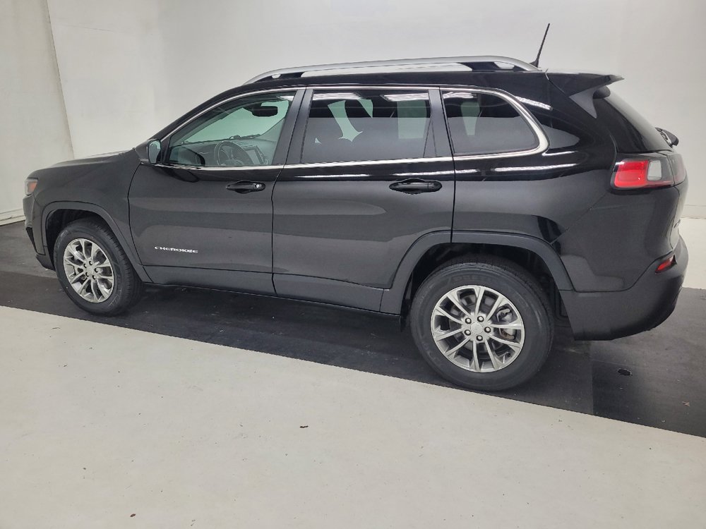 Used 2021 Jeep Cherokee Latitude Lux w/ Comfort/Convenience Group AWD/4WD image 3