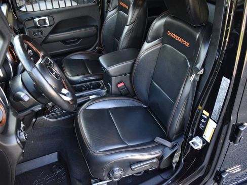 Used 2020 Jeep Gladiator Mojave AWD/4WD image 19