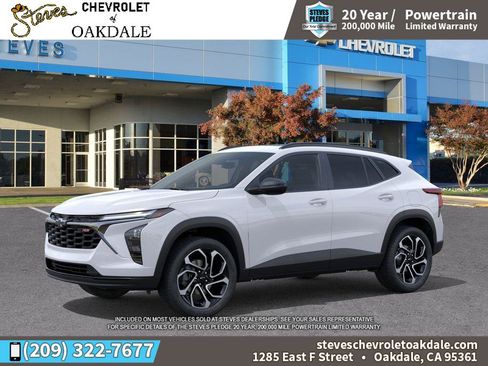 New 2026 Chevrolet Trax RS w/ Sunroof Package FWD image 2