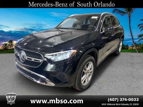 Used 2025 Mercedes-Benz GLC 300 4MATIC image 15