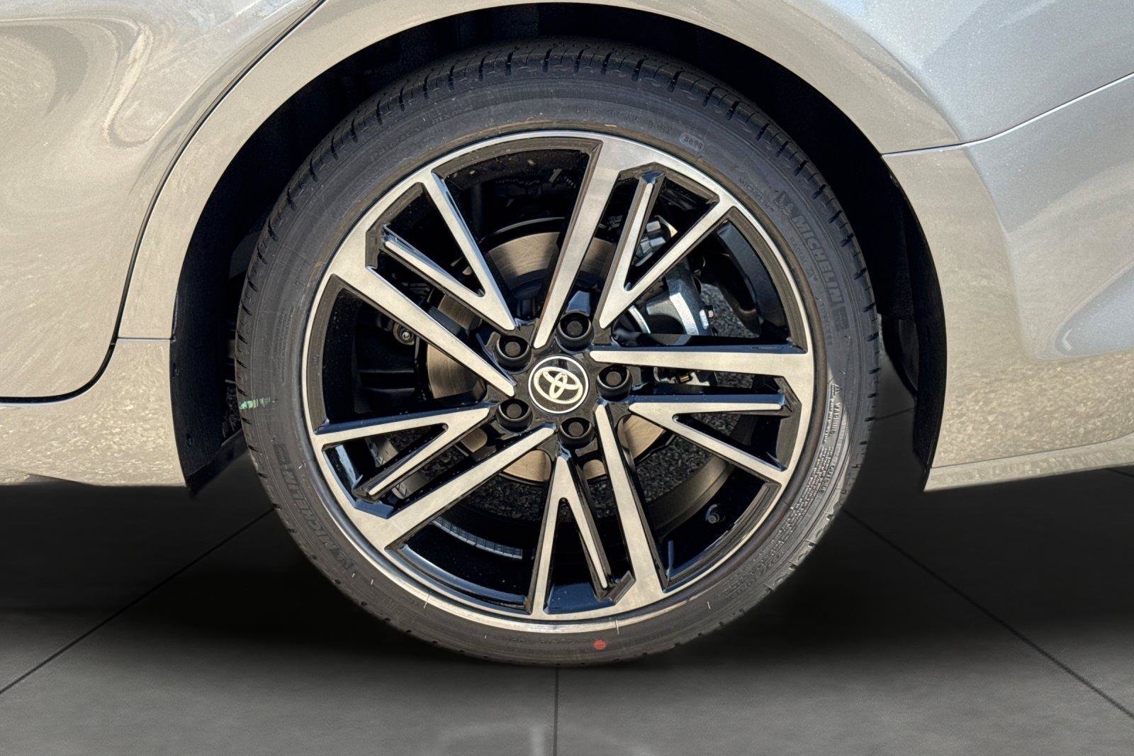 New 2026 Toyota Camry XSE FWD image 33
